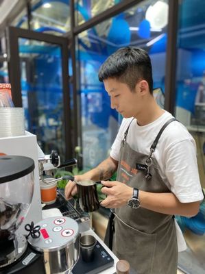 4萬人次、50+品牌集結！上?？Х裙澫迺r三天引爆味蕾盛宴